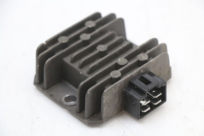 photo de REGULATEUR CHARGE JM MOTORS SUNNY 50 (2017 - 2020) - Vue principale