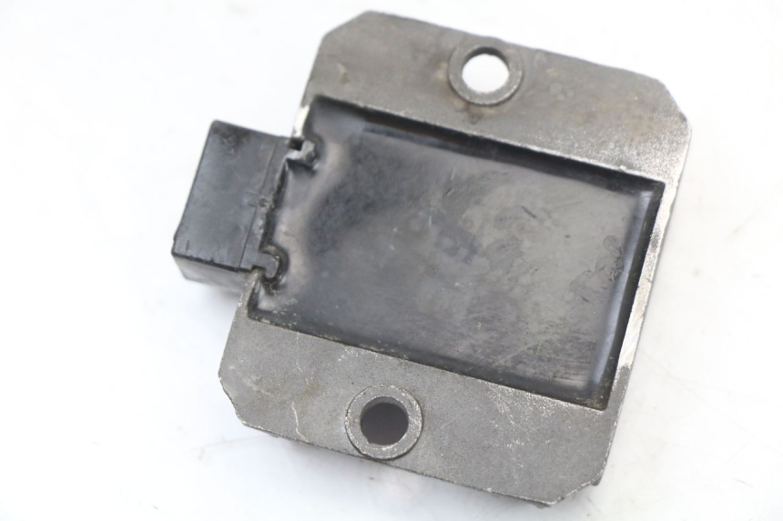 photo de REGULATEUR CHARGE JM MOTORS SUNNY 50 (2017 - 2020) - Autre angle de vue