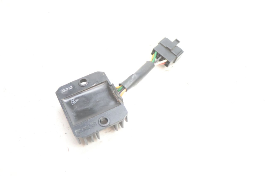 photo de REGULATEUR CHARGE KYMCO SUPER 8 2T 50 (2007 - 2013) - Autre angle de vue