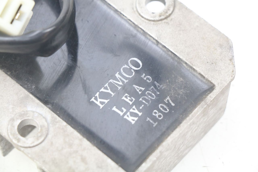 photo de REGULATEUR CHARGE KYMCO SUPER 8 4T 50 (2018 - 2020) - Zoom état d’usage