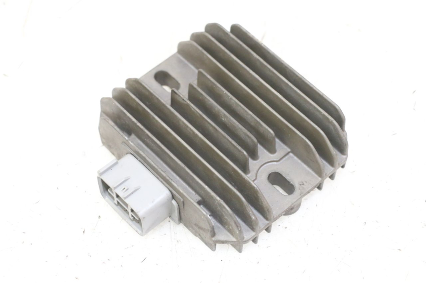 photo de REGULATEUR CHARGE SUZUKI BURGMAN 125 (2007 - 2014) - Vue principale