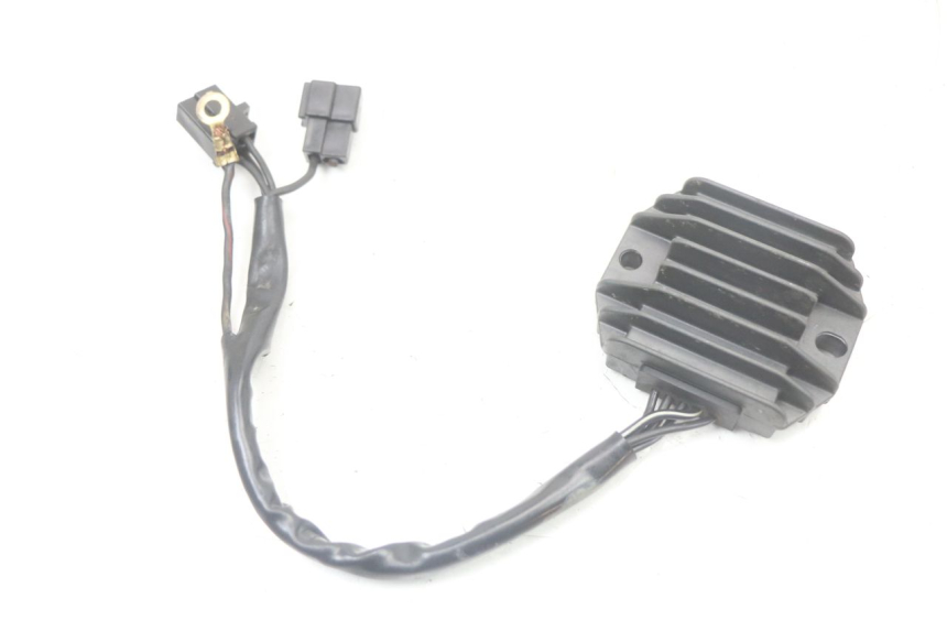 photo de REGULATEUR CHARGE SUZUKI GS F 500 (2004 - 2007) - Détail de la pièce