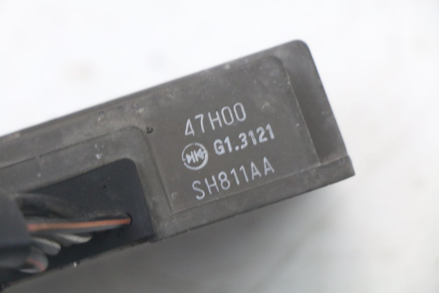 photo de REGULATEUR CHARGE SUZUKI GSR 750 (2011 - 2017) - Autre angle de vue
