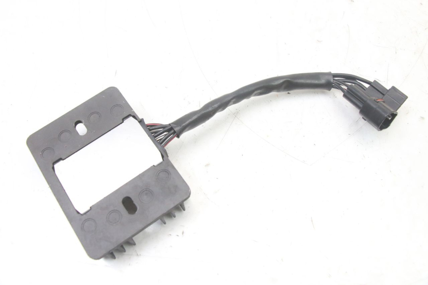 photo de REGULATEUR CHARGE SUZUKI GSX F GSXF 650 (2007 - 2015) - Autre angle de vue