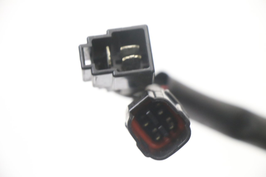 photo de REGULATEUR CHARGE SUZUKI GSX F GSXF 650 (2007 - 2015) - Gros plan technique