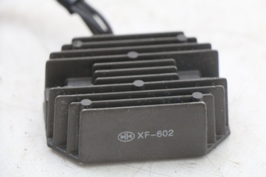 photo de REGULATEUR CHARGE SUZUKI SV S 650 (1999 - 2002) - Zoom état d’usage