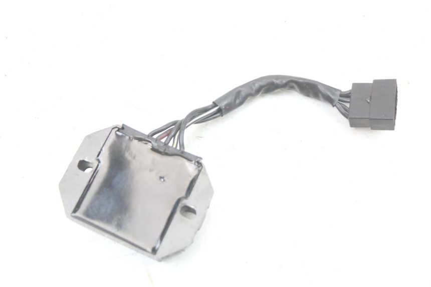 photo de REGULATEUR CHARGE SUZUKI SV S 650 (1999 - 2002) - Autre angle de vue