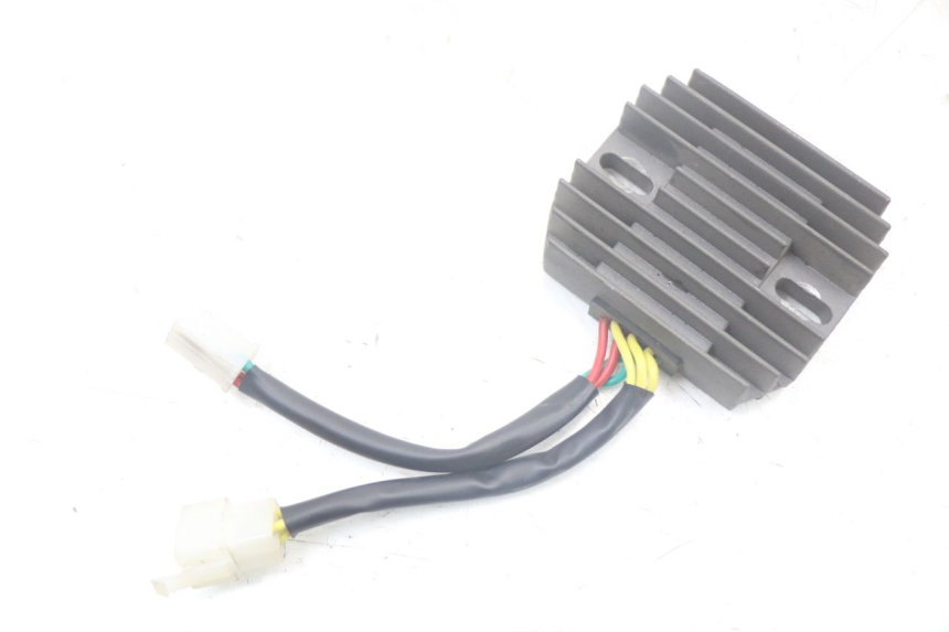 photo de REGULATEUR CHARGE SUZUKI SV N 650 (1999 - 2002) - Détail de la pièce
