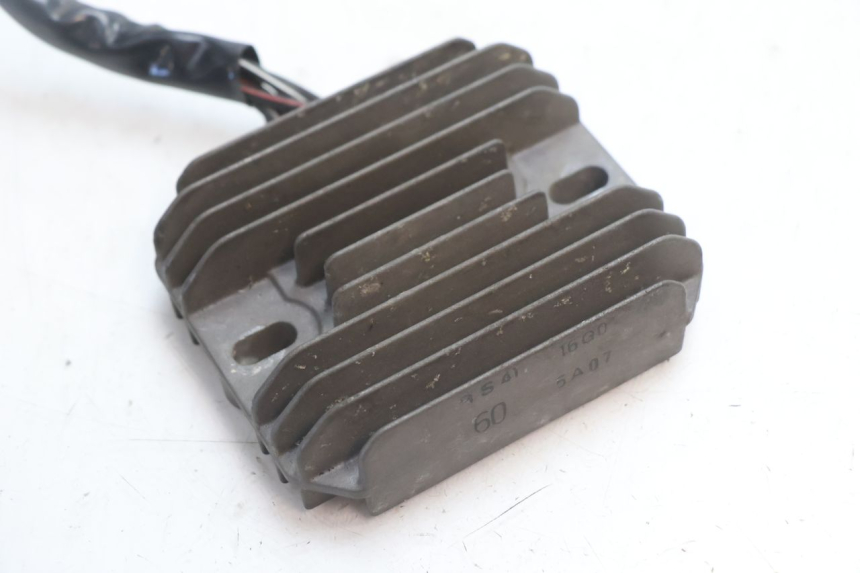 photo de REGULATEUR CHARGE SUZUKI SV S 650 (2003 - 2009) - Détail de la pièce