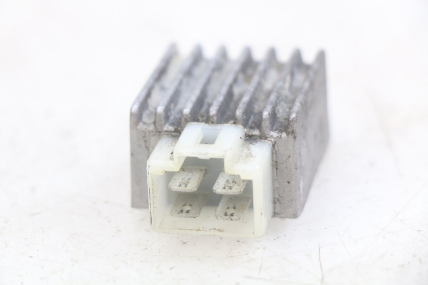 photo de REGULATEUR CHARGE PEUGEOT SV 125 (1991 - 1994) - Détail de la pièce