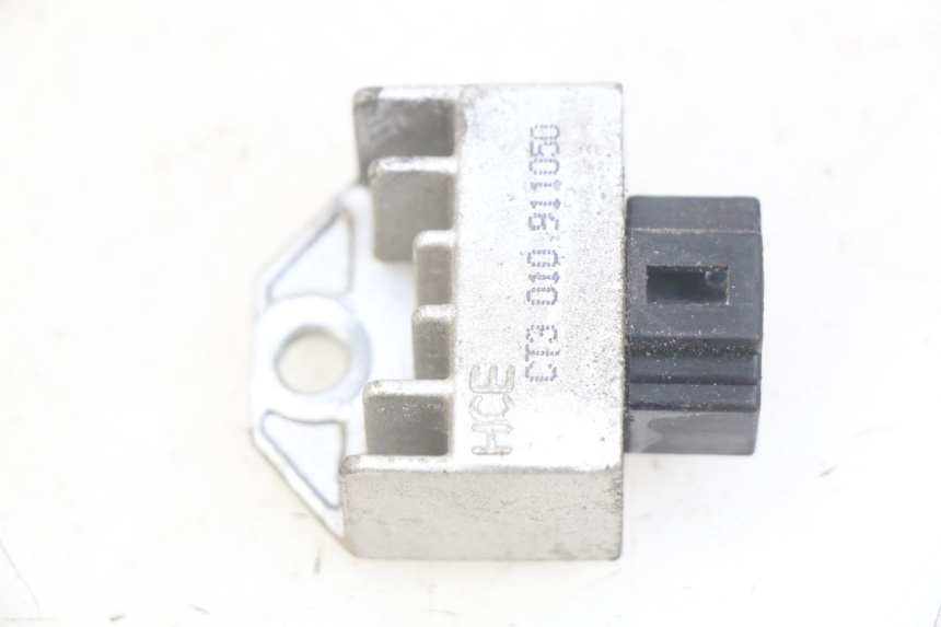 photo de REGULATEUR CHARGE SYM SYMPHONY 125 (2009 - 2015) - Vue principale