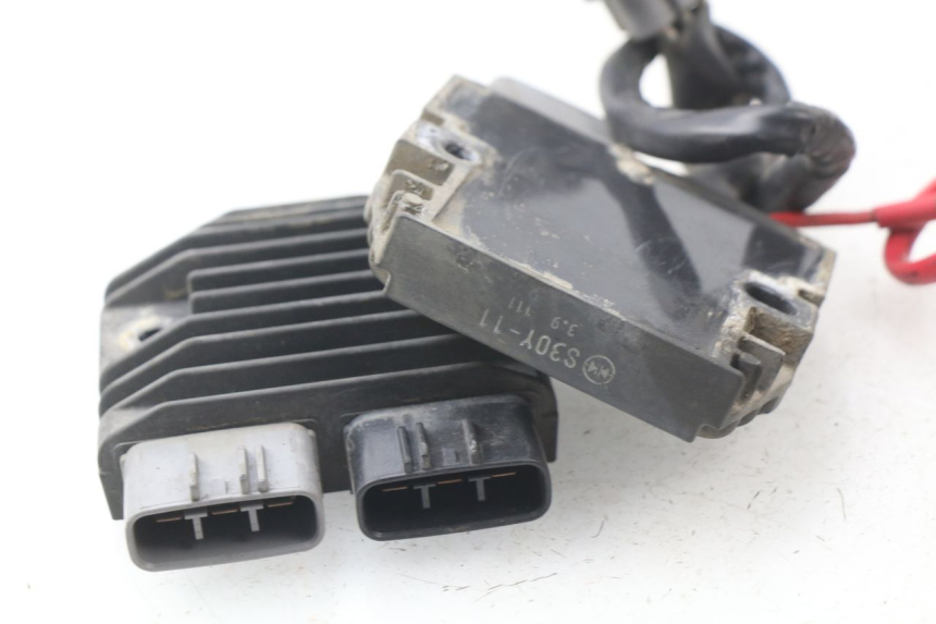 photo de REGULATEUR CHARGE YAMAHA TDM ABS 900 (2002 - 2014) - Détail de la pièce