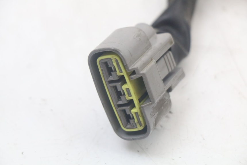 photo de REGULATEUR CHARGE YAMAHA TDM ABS 900 (2002 - 2014) - Vue d’ensemble