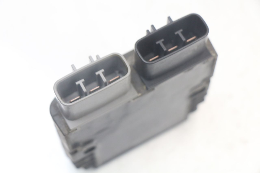 photo de REGULATEUR CHARGE YAMAHA TDM ABS 900 (2002 - 2014) - État de surface