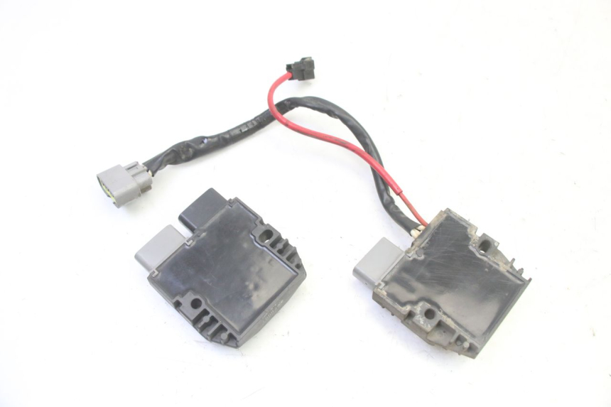 photo de REGULATEUR CHARGE YAMAHA TDM ABS 900 (2002 - 2014) - Zoom état d’usage