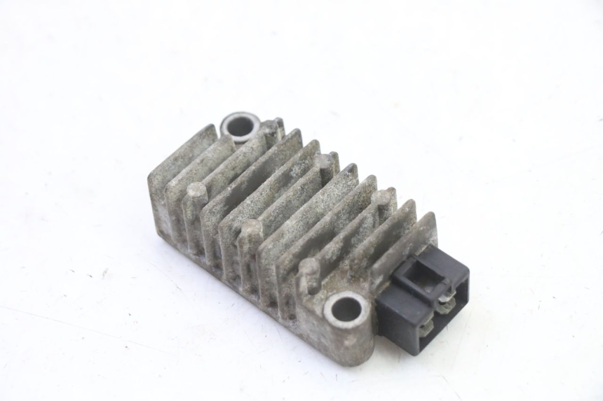 photo de RÉGULATEUR DE CHARGE YAMAHA TDR DELTABOX 125 (1997 - 2003) - Vue principale