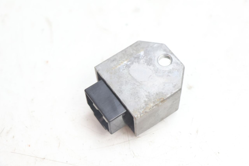photo de REGULATEUR CHARGE PEUGEOT TKR TREKKER FURIOUS 50 (2005 - 2014) - Autre angle de vue