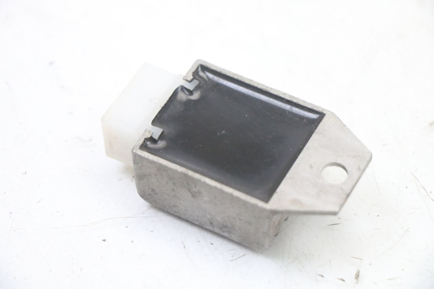 photo de REGULATEUR CHARGE TNT MOTOR ROMA 10' 2T 50 (2011 - 2018) - Autre angle de vue