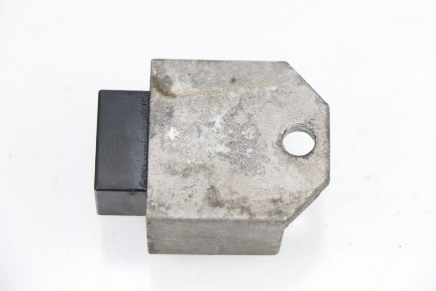 photo de REGULATEUR CHARGE PEUGEOT TREKKER TKR 50 (2005 - 2014) - Détail de la pièce