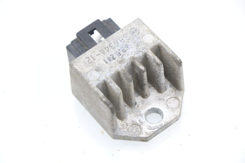 photo de REGULATEUR CHARGE PEUGEOT TREKKER TKR 50 (2005 - 2014) - Zoom état d’usage