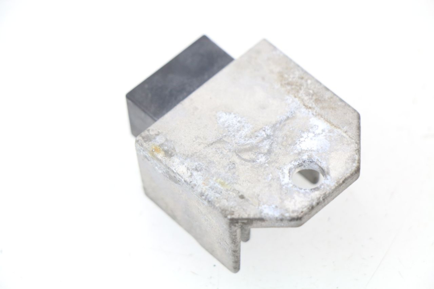 photo de REGULATEUR CHARGE PEUGEOT TREKKER TKR 50 (2005 - 2014) - Détail de la pièce