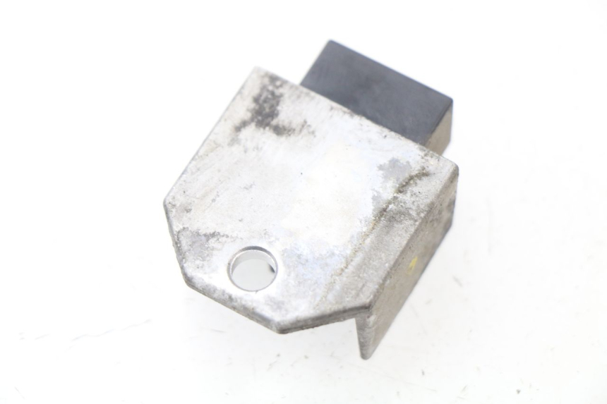 photo de REGULATEUR CHARGE PEUGEOT TREKKER TKR 50 (2005 - 2014) - Détail de la pièce