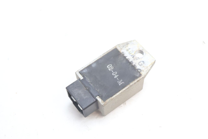 photo de RÉGULATEUR DE CHARGE PEUGEOT TREKKER 50 (1995 - 2004) - Autre angle de vue