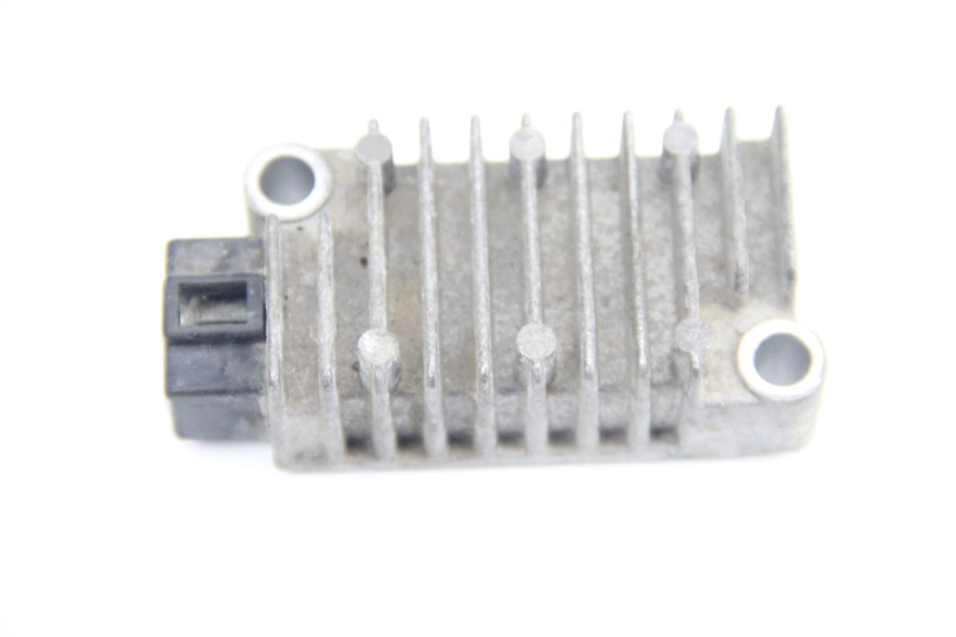 photo de REGULATEUR CHARGE YAMAHA TW 125 (1998 - 2002) - Vue principale