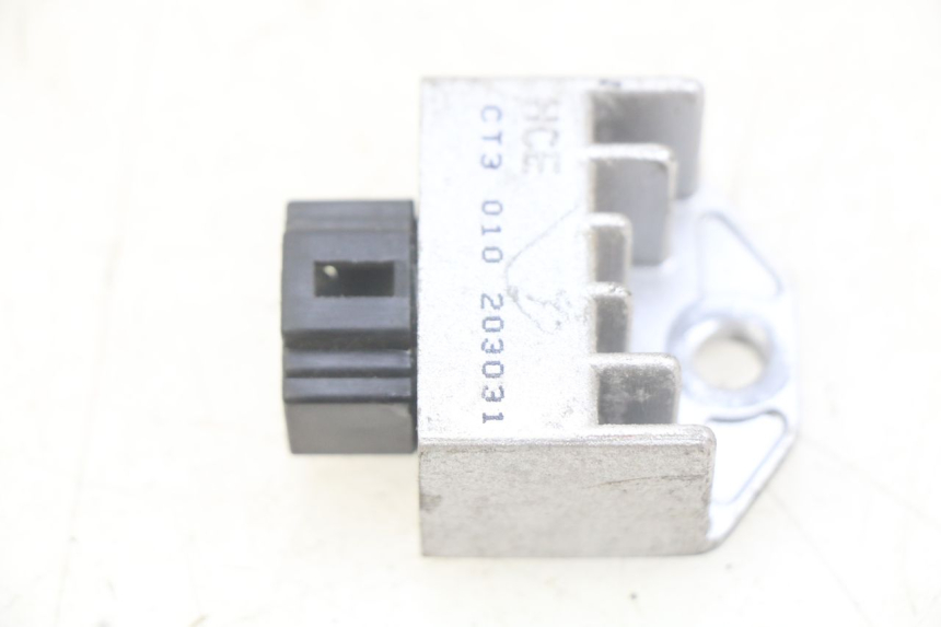 photo de RÉGULATEUR DE CHARGE PEUGEOT TWEET 4T 50 (2010 - 2014) - Vue principale