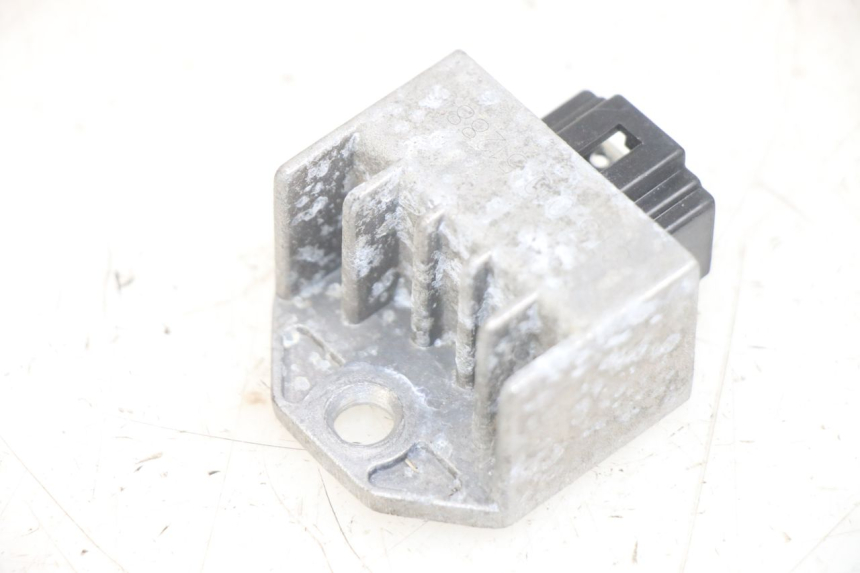 photo de REGULATEUR CHARGE PEUGEOT TWEET 4T 50 (2014 - 2019) - Zoom état d’usage