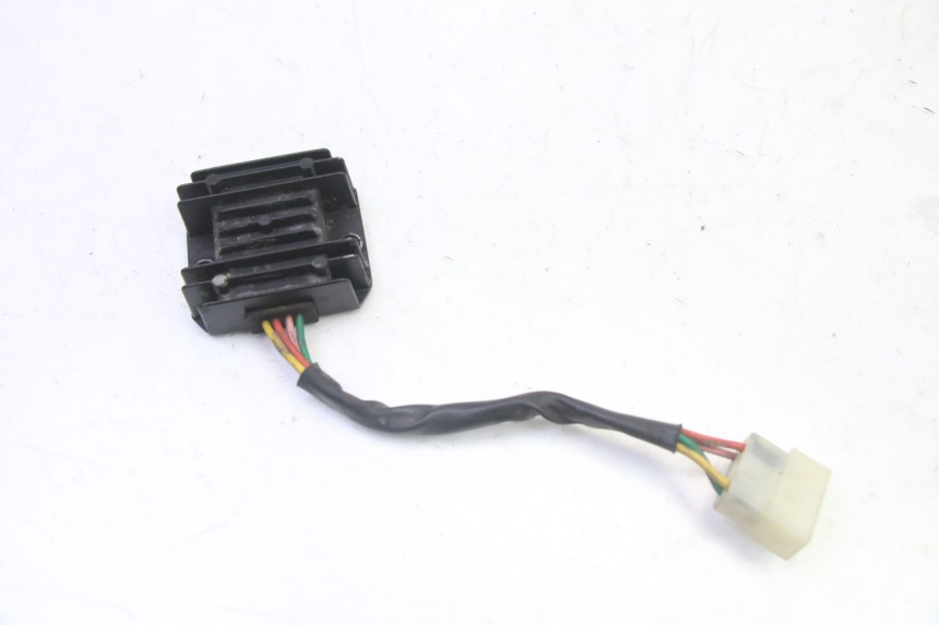 photo de REGULATEUR CHARGE PEUGEOT TWEET 4T 50 (2018 - 2022) - Zoom état d’usage