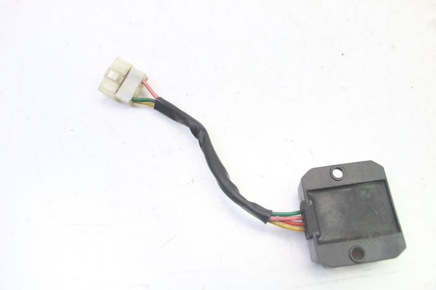 photo de REGULATEUR CHARGE PEUGEOT TWEET 4T 50 (2018 - 2022) - Autre angle de vue