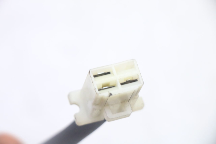 photo de REGULATEUR CHARGE PEUGEOT TWEET PRO CARGO 50 (2018 - 2022) - Gros plan technique