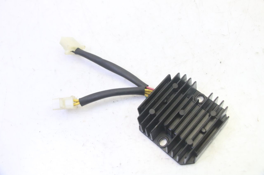 photo de REGULATEUR CHARGE PEUGEOT TWEET PRO EFI 4T 50 (2021 - 2022) - Vue principale