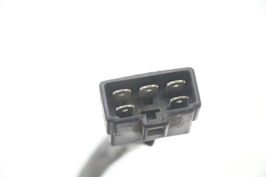 photo de REGULATEUR CHARGE SUZUKI UH BURGMAN 125 (2002 - 2006) - Vue d’ensemble