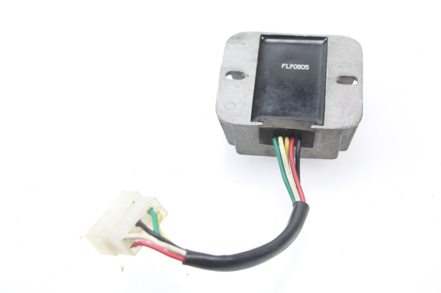 photo de REGULATEUR CHARGE REVATTO URBA GT 125 (2007 - 2017) - Zoom état d’usage