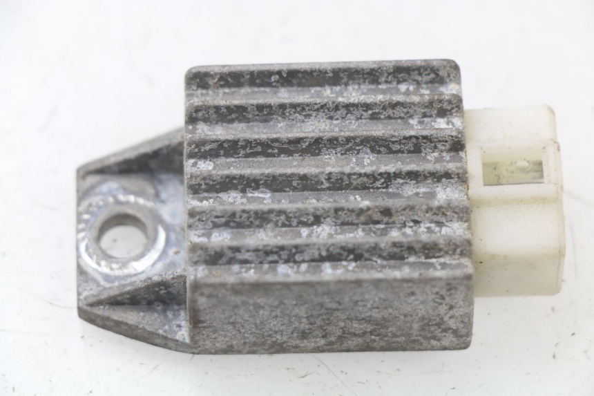 photo de RÉGULATEUR DE CHARGE PEUGEOT V-CLIC VCLIC 50 (2007 - 2013) - Vue principale