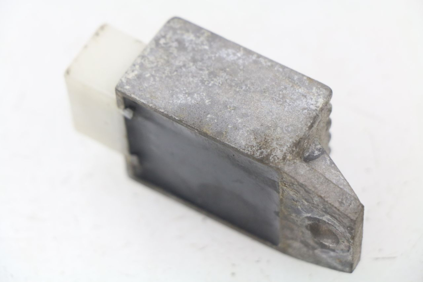 photo de RÉGULATEUR DE CHARGE PEUGEOT V-CLIC VCLIC 50 (2007 - 2013) - Détail de la pièce