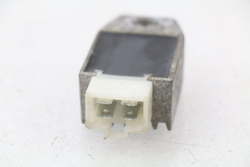 photo de RÉGULATEUR DE CHARGE PEUGEOT V-CLIC VCLIC 50 (2007 - 2013) - Zoom état d’usage