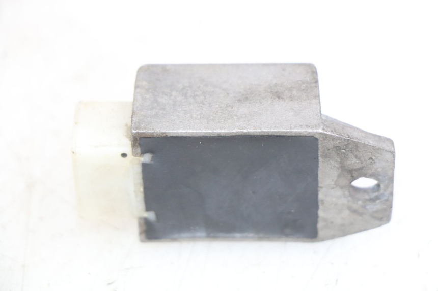 photo de RÉGULATEUR DE CHARGE PEUGEOT V-CLIC VCLIC 50 (2007 - 2013) - Autre angle de vue