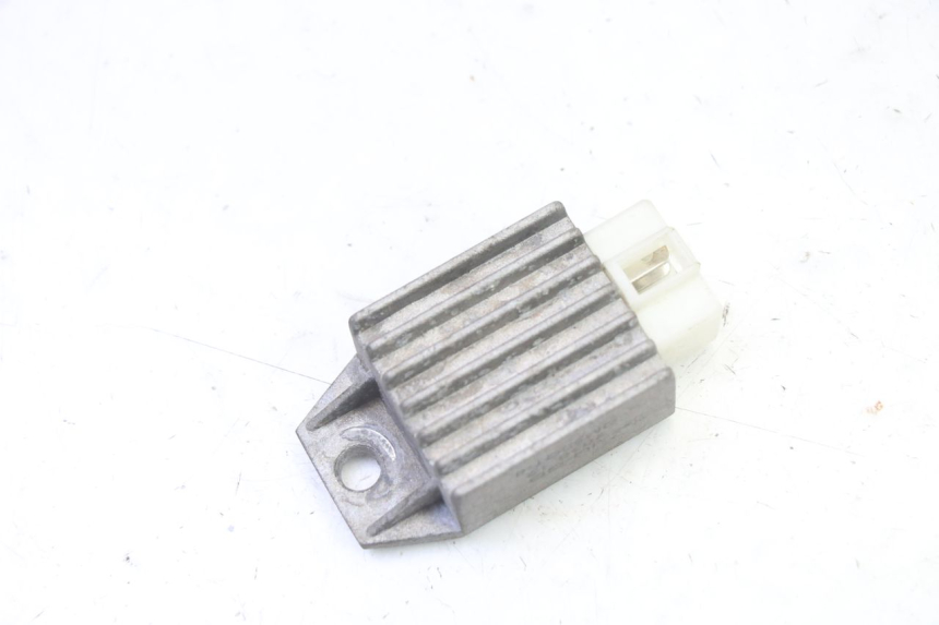 photo de RÉGULATEUR DE CHARGE PEUGEOT V-CLIC VCLIC 50 (2007 - 2013) - Vue principale