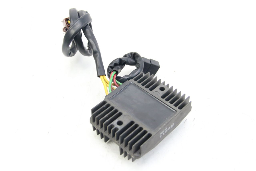 photo de REGULATEUR CHARGE PIAGGIO VESPA GTS SUPER IE 125 (2009 - 2016) - Zoom état d’usage