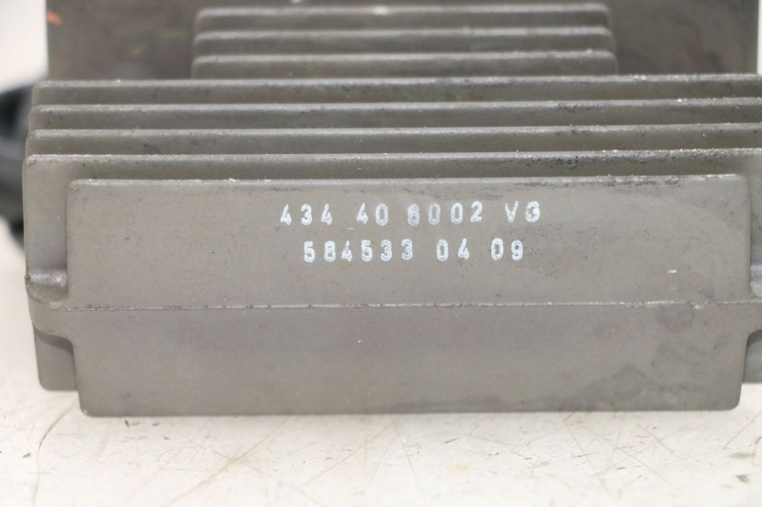 photo de REGULATEUR CHARGE PIAGGIO VESPA GTS SUPER IE 125 (2009 - 2016) - Zoom état d’usage