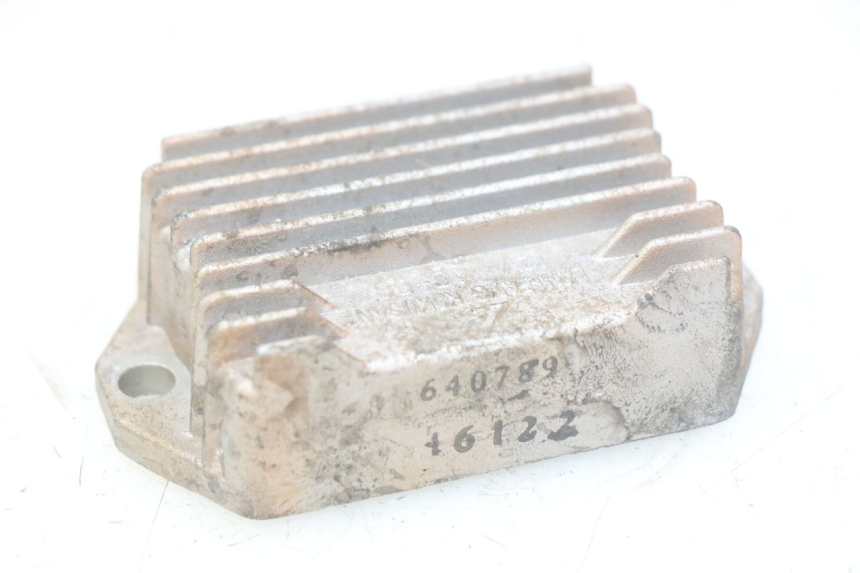 photo de REGULATEUR CHARGE PIAGGIO VESPA S 2T 50 (2007 - 2014) - Zoom état d’usage