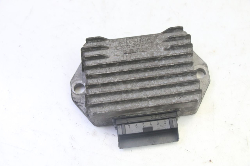 photo de REGULATEUR CHARGE PIAGGIO VESPA S 2T 50 (2007 - 2014) - Détail de la pièce