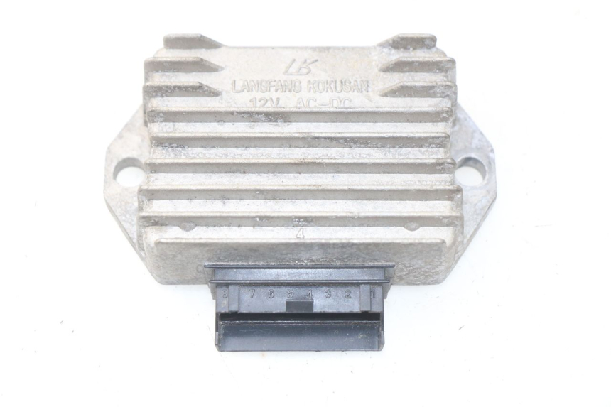 photo de RÉGULATEUR DE CHARGE PIAGGIO VESPA SPRINT 2T 50 (2014 - 2018) - Vue principale