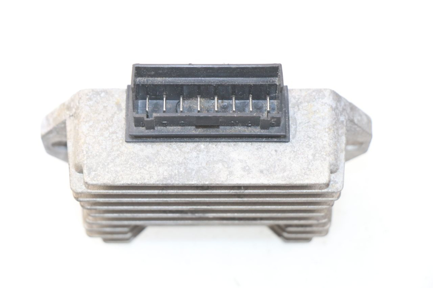 photo de RÉGULATEUR DE CHARGE PIAGGIO VESPA SPRINT 2T 50 (2014 - 2018) - Zoom état d’usage