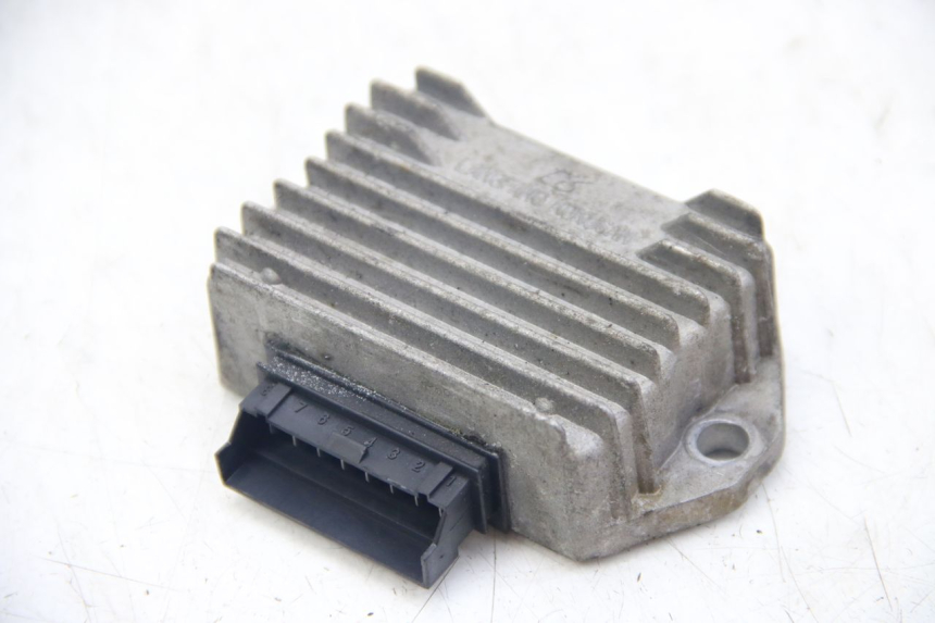 photo de RÉGULATEUR DE CHARGE PIAGGIO VESPA SPRINT 2T 50 (2014 - 2018) - Détail de la pièce