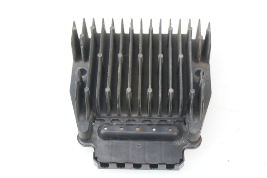 photo de REGULATEUR CHARGE HONDA VFR F 1200 (2010 - 2015) - Vue d’ensemble