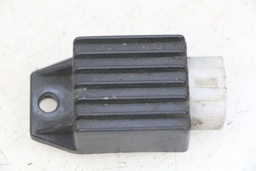 photo de REGULATEUR CHARGE PEUGEOT VIVACITY NEW 2T 50 (2008 - 2017) - Vue principale